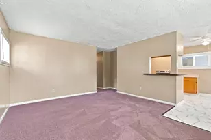 2049 Jermain Dr, Columbus, OH 43219 - Photo 7