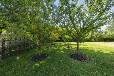 2543 E Livingston Avenue, Columbus, OH 43209 - Photo 39