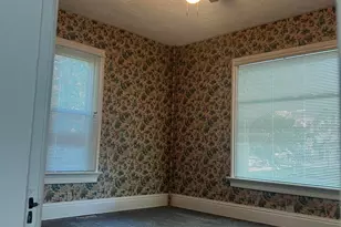 208 N Henry Street N, Crestline, OH 44827 - Photo 5