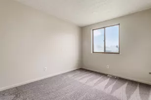 2411 Red Rock Blvd, Grove City, OH 43123 - Photo 17