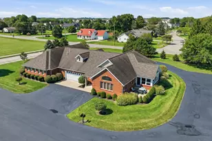 1096 Damon Dr, Washington Court House, OH 43160 - Photo 3