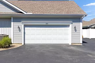 385 Sweet Run Cir E, Galena, OH 43021 - Photo 35