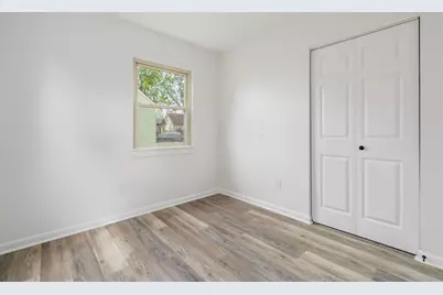 1196 Frisbee Drive, Columbus, OH 43224 - Photo 15