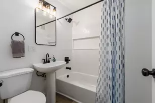 1196 Frisbee Dr, Columbus, OH 43224 - Photo 9