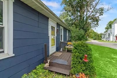 12066 Urbana Street, Middleburg, OH 43336 - Photo 5