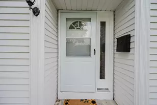2853 Avati Dr, Columbus, OH 43207 - Photo 7