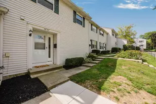 2853 Avati Dr, Columbus, OH 43207 - Photo 3