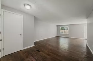 2853 Avati Dr, Columbus, OH 43207 - Photo 11