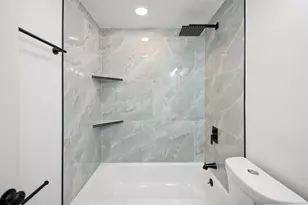 2476 Argyle Dr, Columbus, OH 43219 - Photo 37