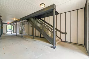 6045 Craughwell Ln, Dublin, OH 43017 - Photo 7