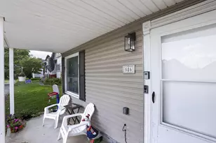 586 E Main St, Logan, OH 43138 - Photo 7
