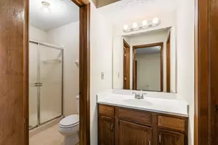 4847 Dierker Rd, Columbus, OH 43220 - Photo 15