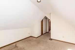 4847 Dierker Rd, Columbus, OH 43220 - Photo 21