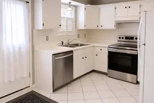 4682 Merrifield Pl, Columbus, OH 43220 - Photo 5