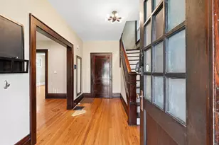 1639 E Granville St, Columbus, OH 43203 - Photo 5