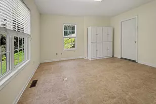 433 Kelly Way, Bellefontaine, OH 43311 - Photo 7