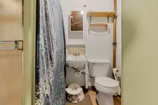 828 Wiltshire Rd, Columbus, OH 43204 - Photo 33