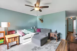 828 Wiltshire Rd, Columbus, OH 43204 - Photo 11