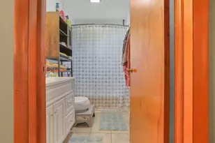 828 Wiltshire Rd, Columbus, OH 43204 - Photo 21