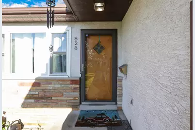 828 Wiltshire Road, Columbus, OH 43204 - Photo 5