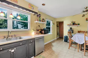 828 Wiltshire Rd, Columbus, OH 43204 - Photo 15