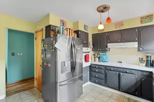 828 Wiltshire Rd, Columbus, OH 43204 - Photo 19
