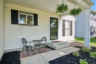 5058 Silver Bow Dr, Hilliard, OH 43026 - Photo 3