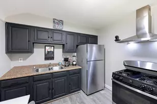 288 N Oakley Ave, Columbus, OH 43204 - Photo 9