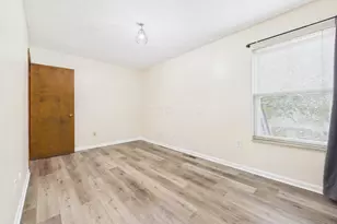1577 Sandringham Ct, Columbus, OH 43220 - Photo 13