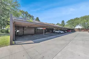 631 Simbury St, Columbus, OH 43228 - Photo 33