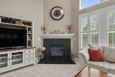 221 Fox Glen Drive E, Pickerington, OH 43147 - Photo 13