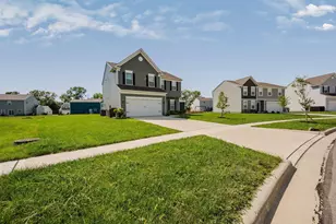 48 Thoreau Dr, Ashville, OH 43103 - Photo 3