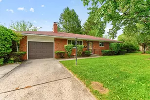 1831 Woodcrest Rd, Columbus, OH 43232 - Photo 1