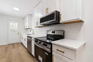 2986 Baker Hill Rd, Columbus, OH 43207 - Photo 5