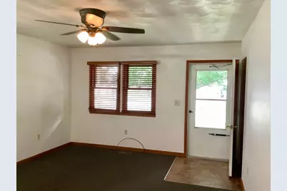 104 Highland, Circleville, OH 43113 - Photo 3