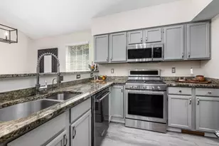 3678 Lakestone Cir, Hilliard, OH 43026 - Photo 5