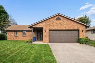 4439 Dawn Dr, Grove City, OH 43123 - Photo 1