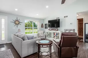 1298 Bluejack Ln, Heath, OH 43056 - Photo 3