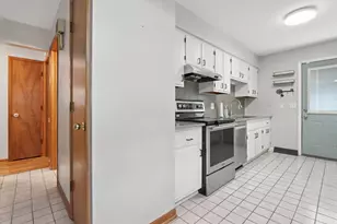5748 N Meadows Blvd, Columbus, OH 43229 - Photo 9