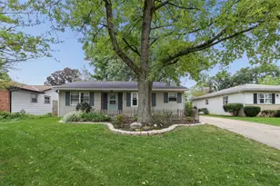 5748 N Meadows Blvd, Columbus, OH 43229 - Photo 1