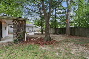 5748 N Meadows Blvd, Columbus, OH 43229 - Photo 29