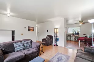 2110 Wadsworth Dr, Columbus, OH 43232 - Photo 7