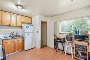 2110 Wadsworth Dr, Columbus, OH 43232 - Photo 9