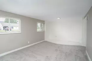 3461 Dillward Dr, Columbus, OH 43219 - Photo 21