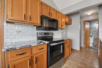 5350 Pond View Drive, Westerville, OH 43081 - Photo 11