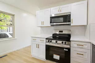 2582 Atwood Terrace, Columbus, OH 43211 - Photo 9