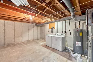 159 E Schrock Rd, Westerville, OH 43081 - Photo 35