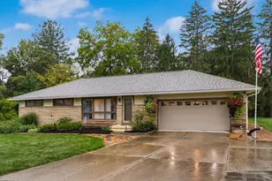 2403 Center Dr, Zanesville, OH 43701 - Photo 1