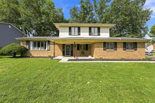 6376 Peach Tree Rd, Columbus, OH 43213 - Photo 1