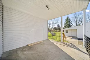 1885 Case Rd, Columbus, OH 43224 - Photo 39